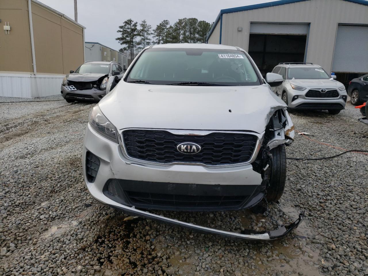 Photo 4 VIN: 5XYPG4A58KG517345 - KIA SORENTO 