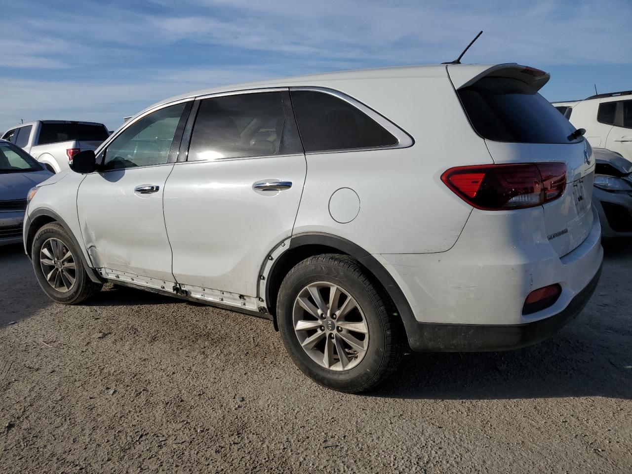 Photo 1 VIN: 5XYPG4A58KG573043 - KIA SORENTO 