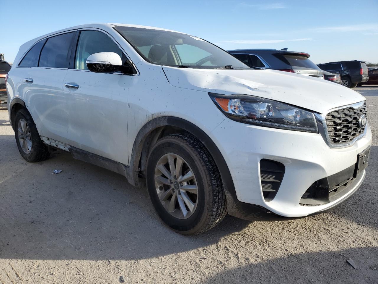 Photo 3 VIN: 5XYPG4A58KG573043 - KIA SORENTO 