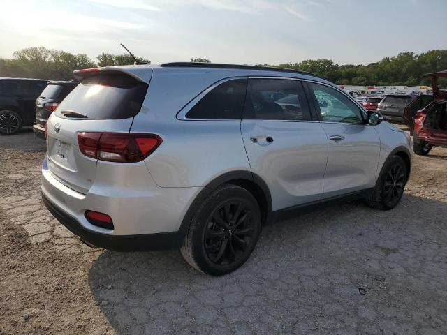 Photo 2 VIN: 5XYPG4A58KG590697 - KIA SORENTO LX 