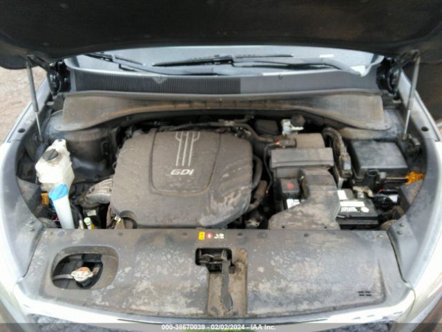 Photo 9 VIN: 5XYPG4A59GG012485 - KIA SORENTO 