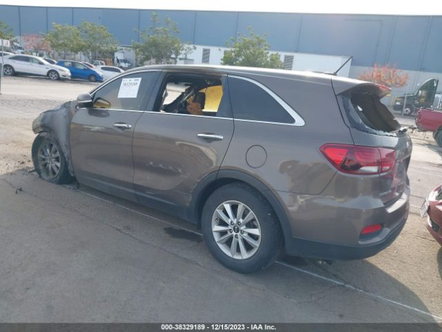 Photo 2 VIN: 5XYPG4A59KG570667 - KIA SORENTO 