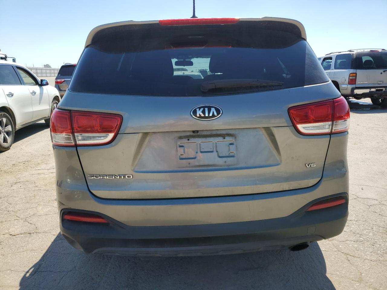 Photo 5 VIN: 5XYPG4A5XGG094050 - KIA SORENTO 