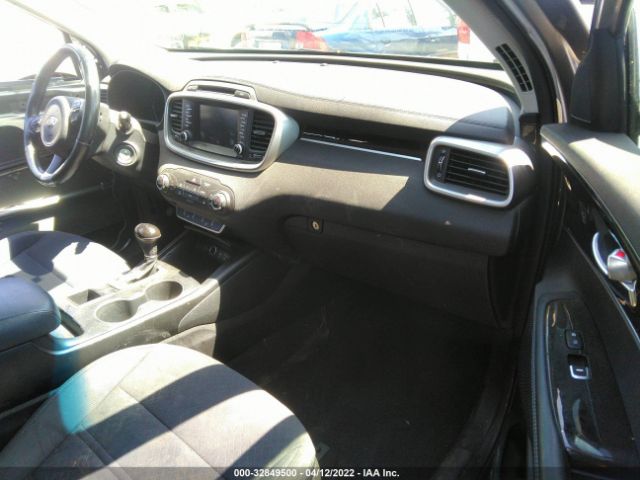 Photo 4 VIN: 5XYPG4A5XHG269768 - KIA SORENTO 