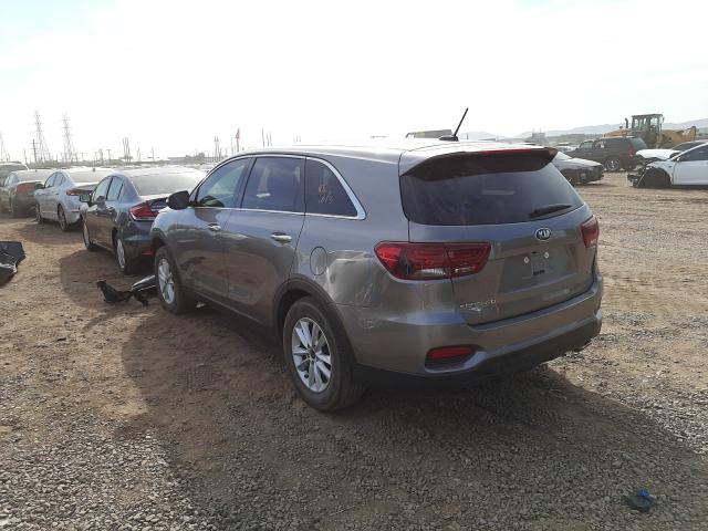 Photo 2 VIN: 5XYPG4A5XKG435567 - KIA SORENTO LX 