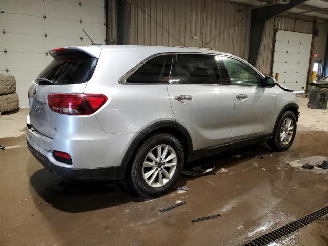 Photo 2 VIN: 5XYPG4A5XKG482811 - KIA SORENTO 