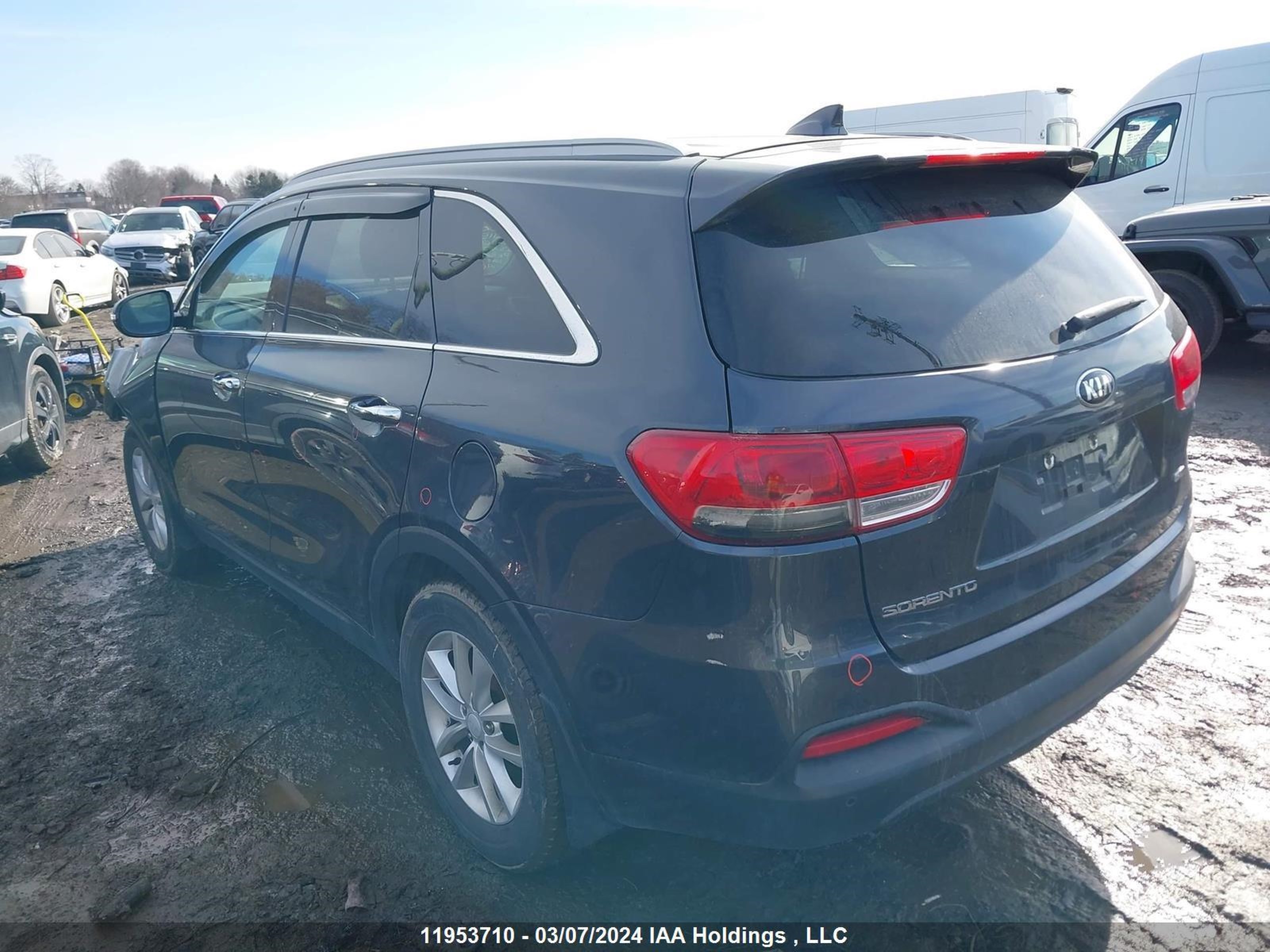 Photo 2 VIN: 5XYPGDA18HG211574 - KIA SORENTO 