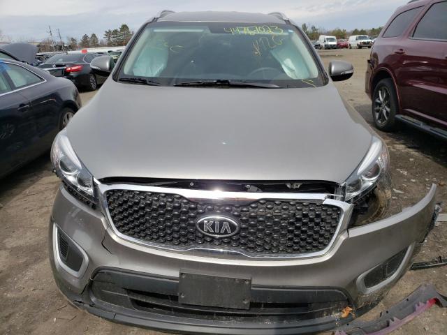 Photo 4 VIN: 5XYPGDA30JG406592 - KIA SORENTO LX 