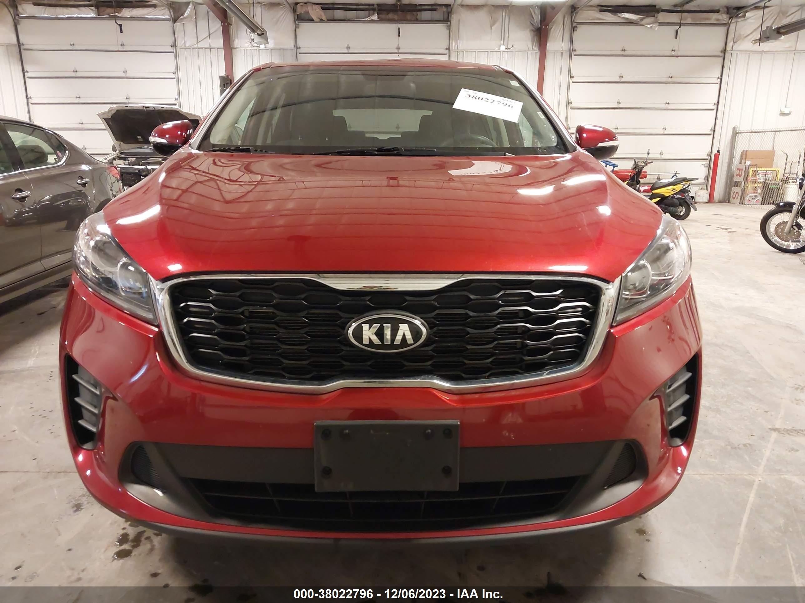 Photo 12 VIN: 5XYPGDA30KG467782 - KIA SORENTO 