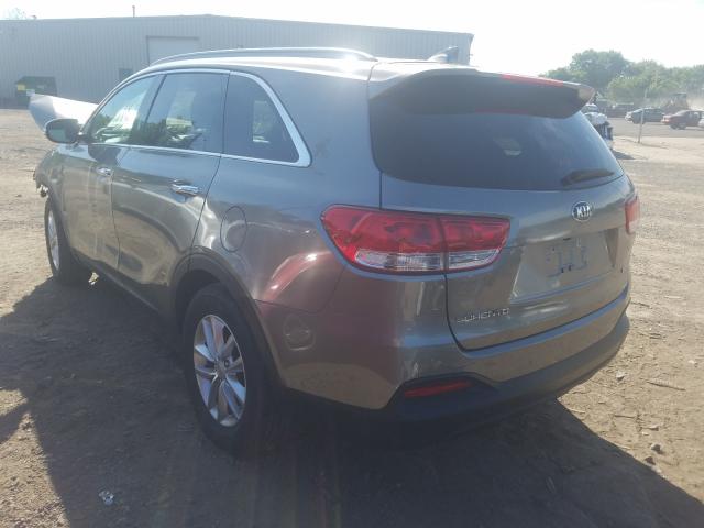 Photo 2 VIN: 5XYPGDA32HG235886 - KIA SORENTO LX 