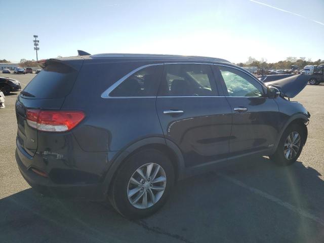 Photo 2 VIN: 5XYPGDA33GG164261 - KIA SORENTO LX 