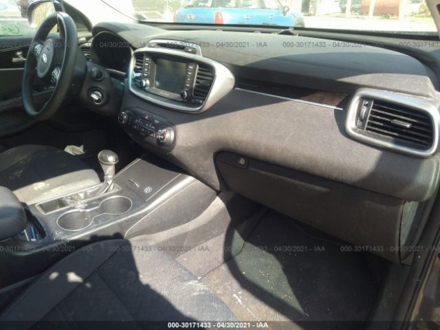 Photo 4 VIN: 5XYPGDA33JG410300 - KIA SORENTO 