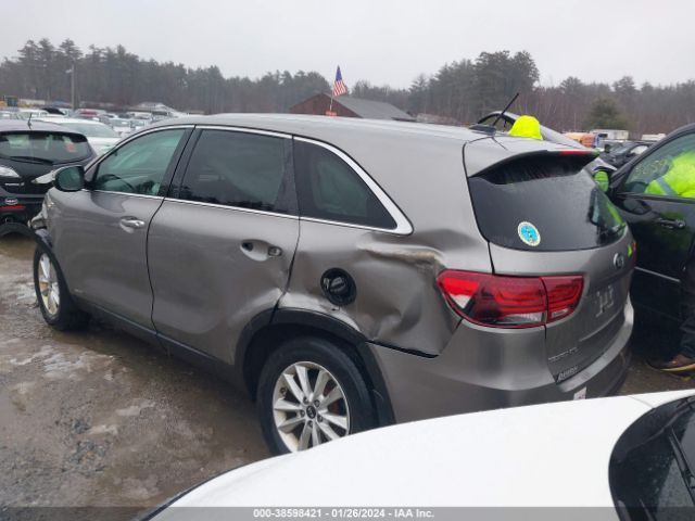 Photo 2 VIN: 5XYPGDA33KG474449 - KIA SORENTO 