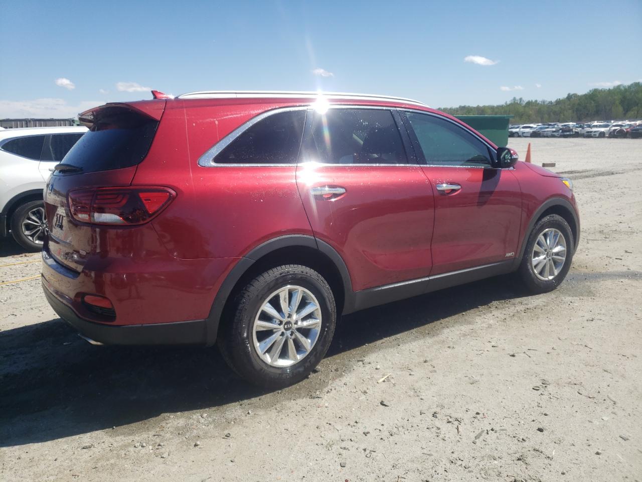 Photo 2 VIN: 5XYPGDA33KG591349 - KIA SORENTO 