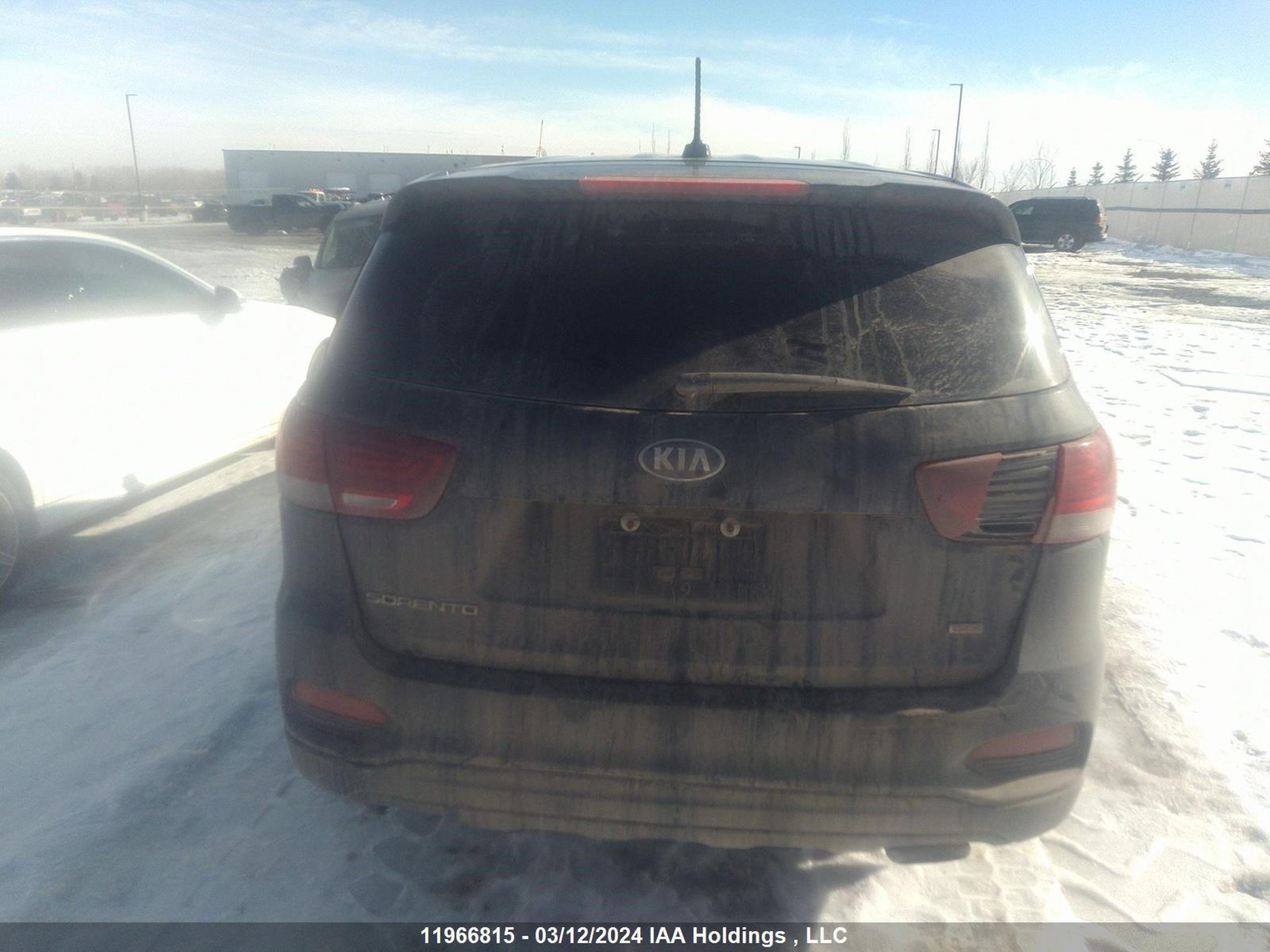 Photo 15 VIN: 5XYPGDA33LG677469 - KIA SORENTO 