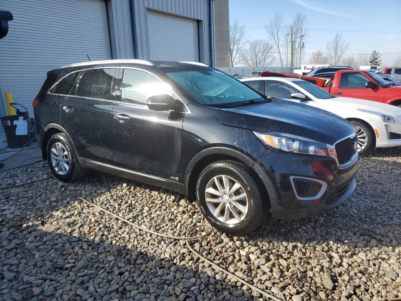 Photo 3 VIN: 5XYPGDA34HG257310 - KIA SORENTO 