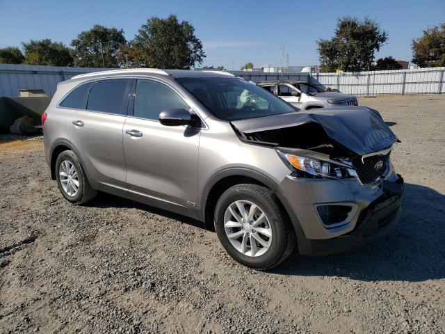 Photo 3 VIN: 5XYPGDA34JG378912 - KIA SORENTO LX 