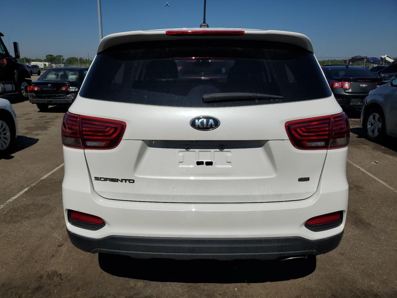 Photo 5 VIN: 5XYPGDA34KG527417 - KIA SORENTO 