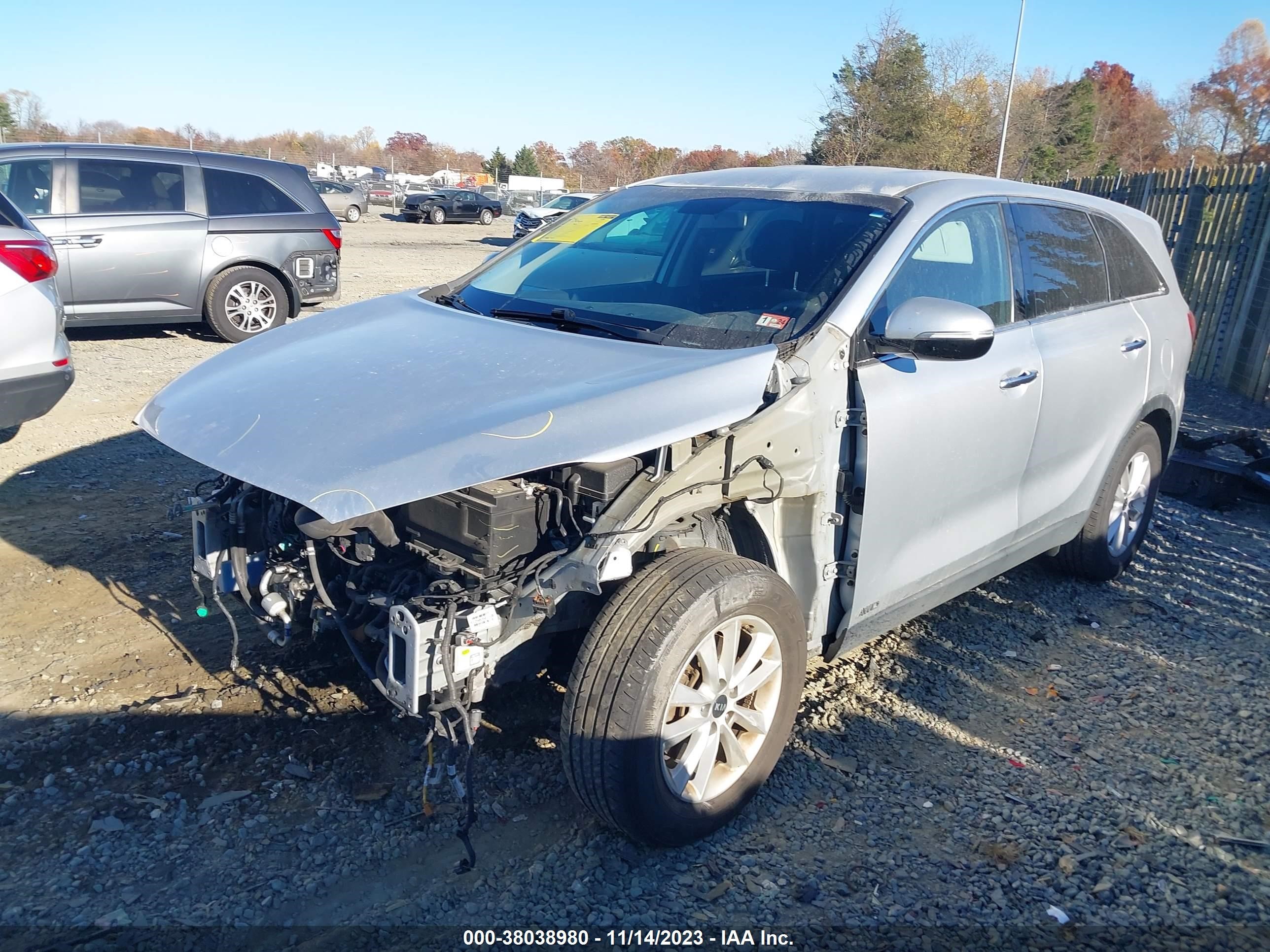 Photo 1 VIN: 5XYPGDA34KG560854 - KIA SORENTO 