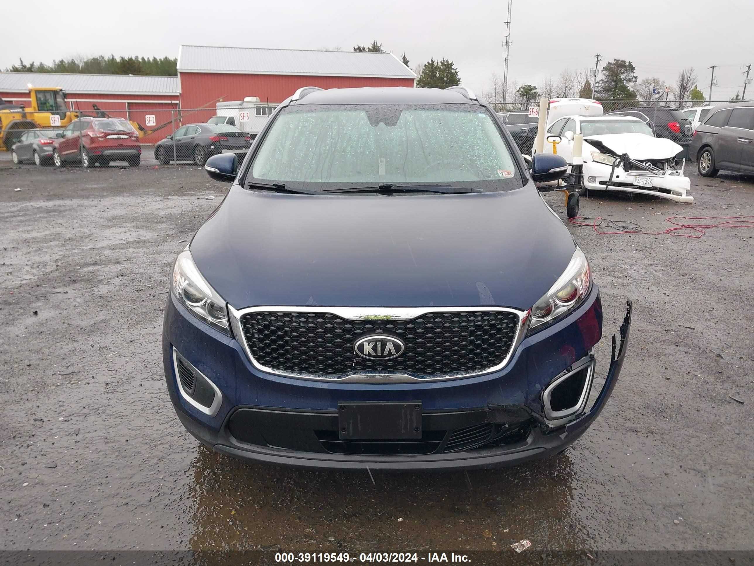 Photo 11 VIN: 5XYPGDA35JG370429 - KIA SORENTO 