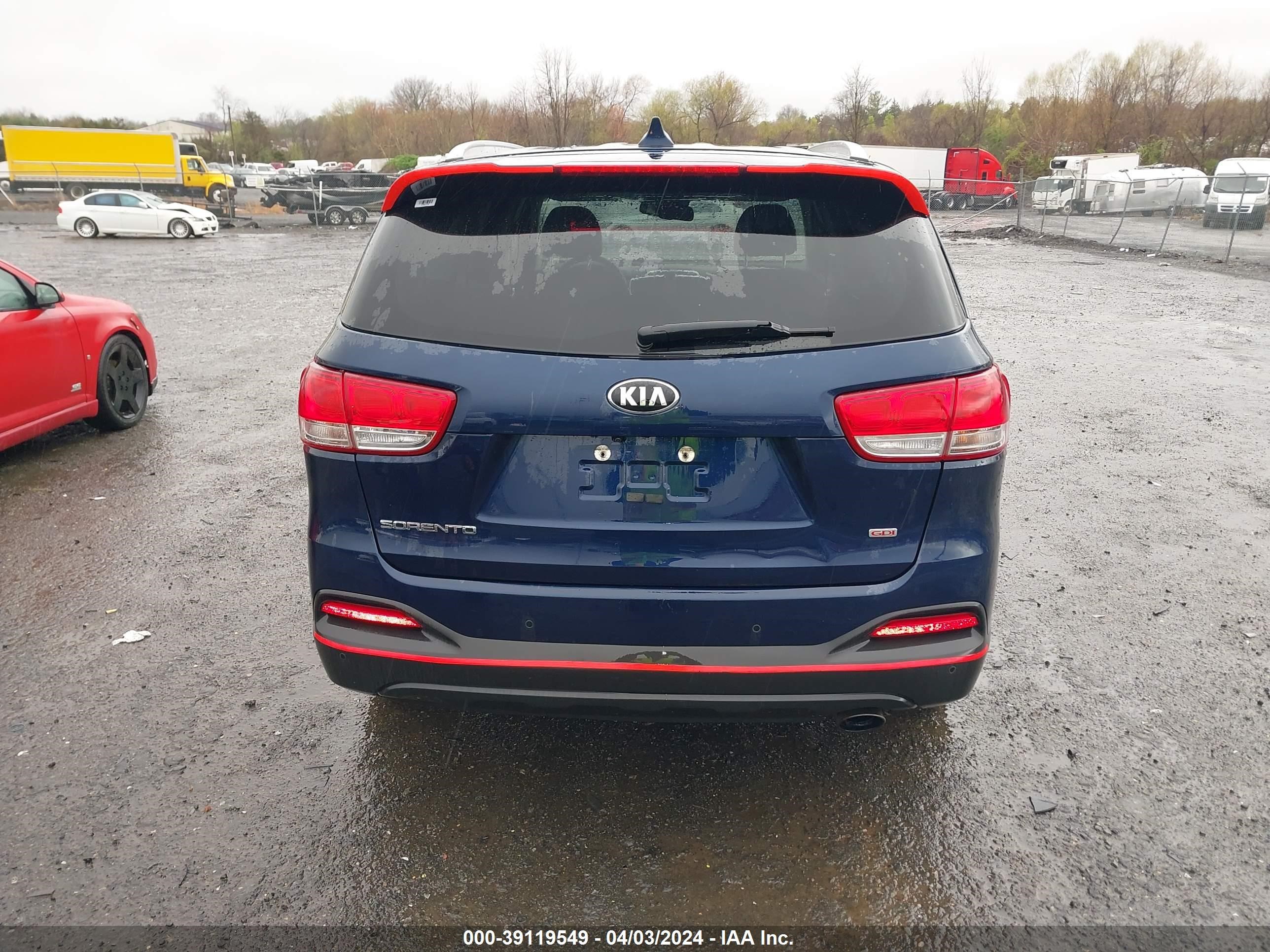 Photo 15 VIN: 5XYPGDA35JG370429 - KIA SORENTO 