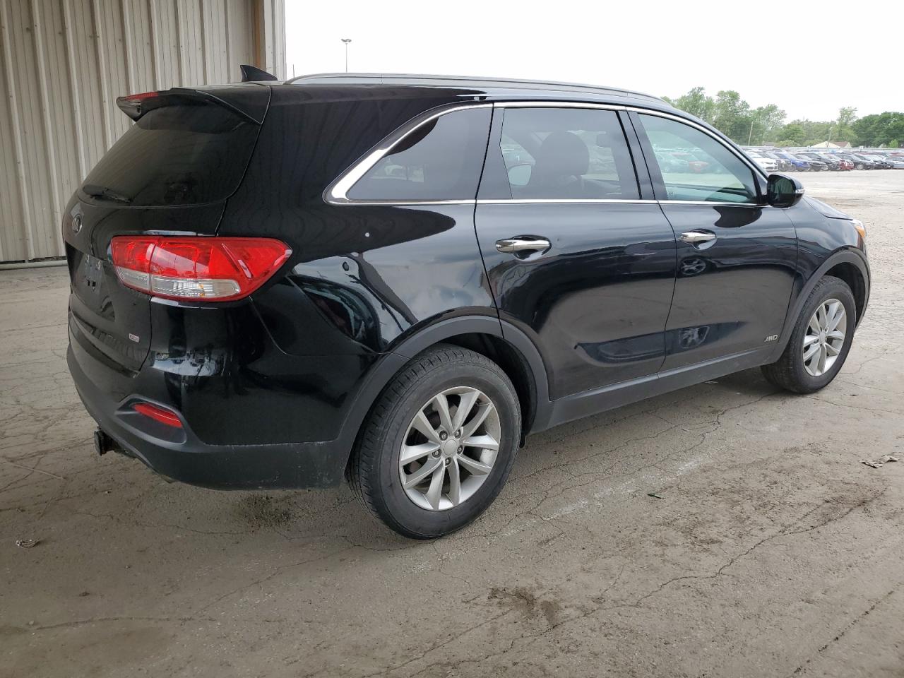 Photo 2 VIN: 5XYPGDA37JG349534 - KIA SORENTO 