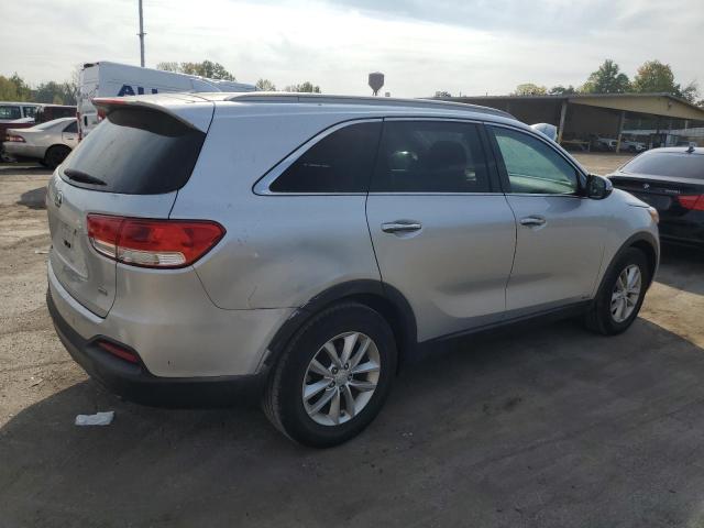 Photo 2 VIN: 5XYPGDA39GG003820 - KIA SORENTO LX 