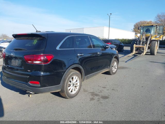 Photo 3 VIN: 5XYPGDA39KG559814 - KIA SORENTO 