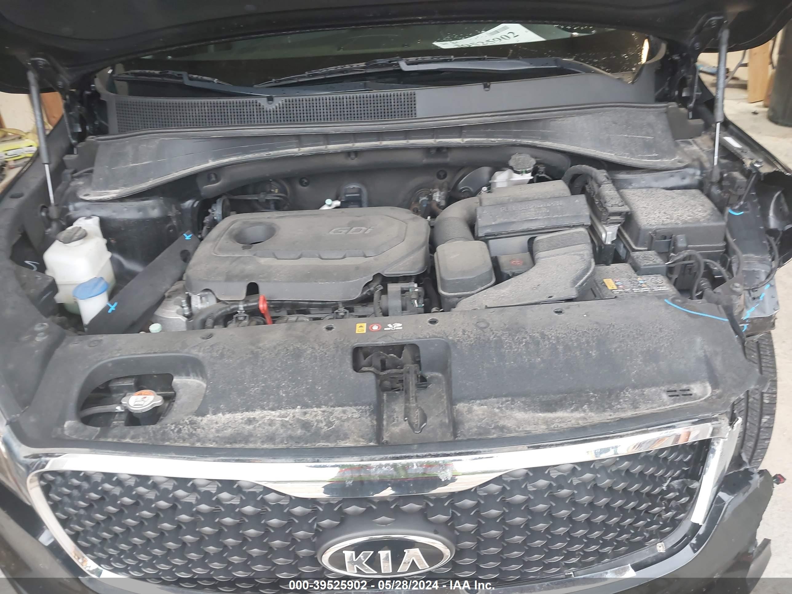 Photo 9 VIN: 5XYPGDA3XJG425280 - KIA SORENTO 