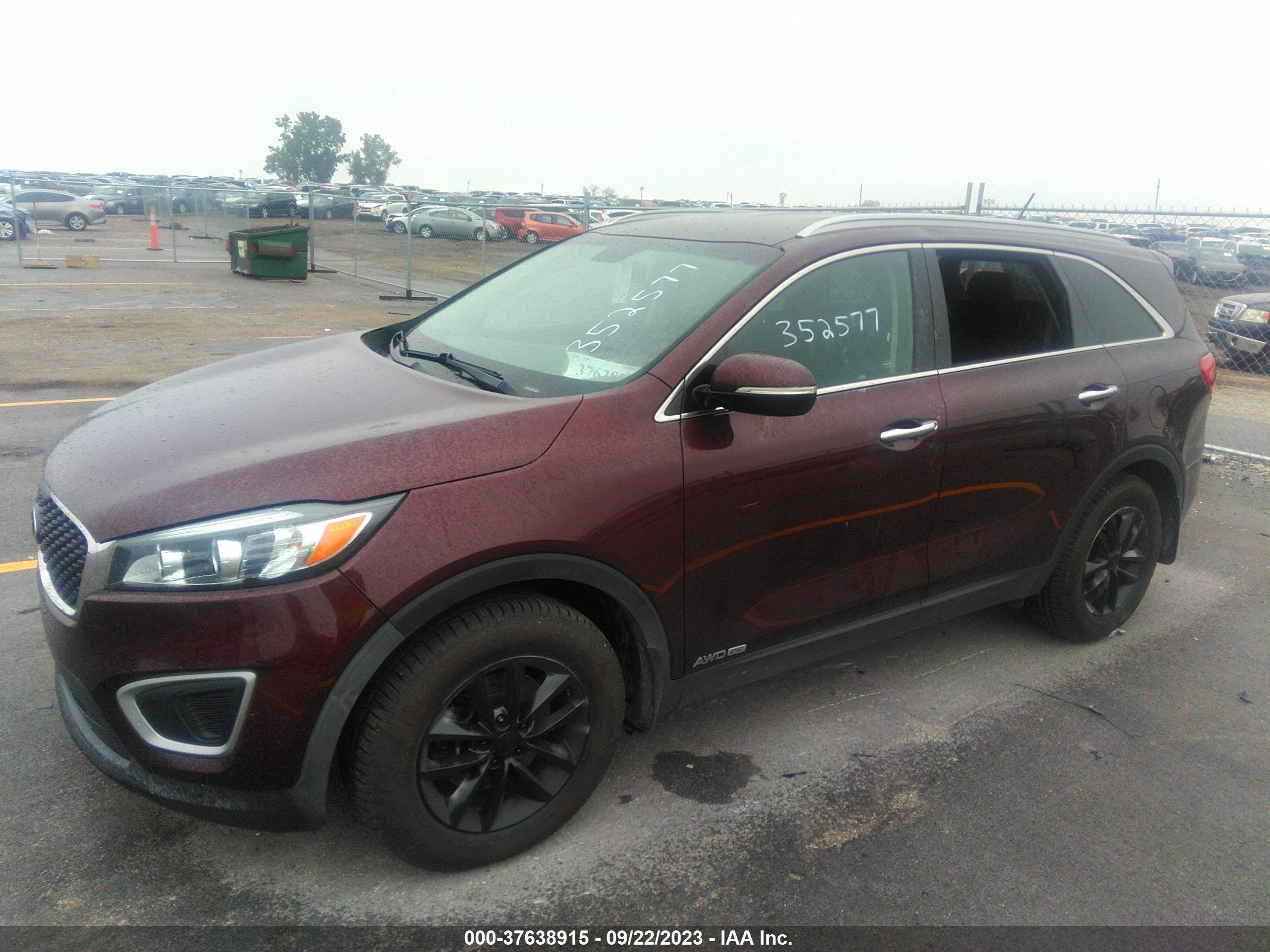 Photo 13 VIN: 5XYPGDA52JG420219 - KIA SORENTO 