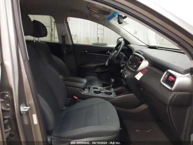 Photo 4 VIN: 5XYPGDA53JG372875 - KIA SORENTO 