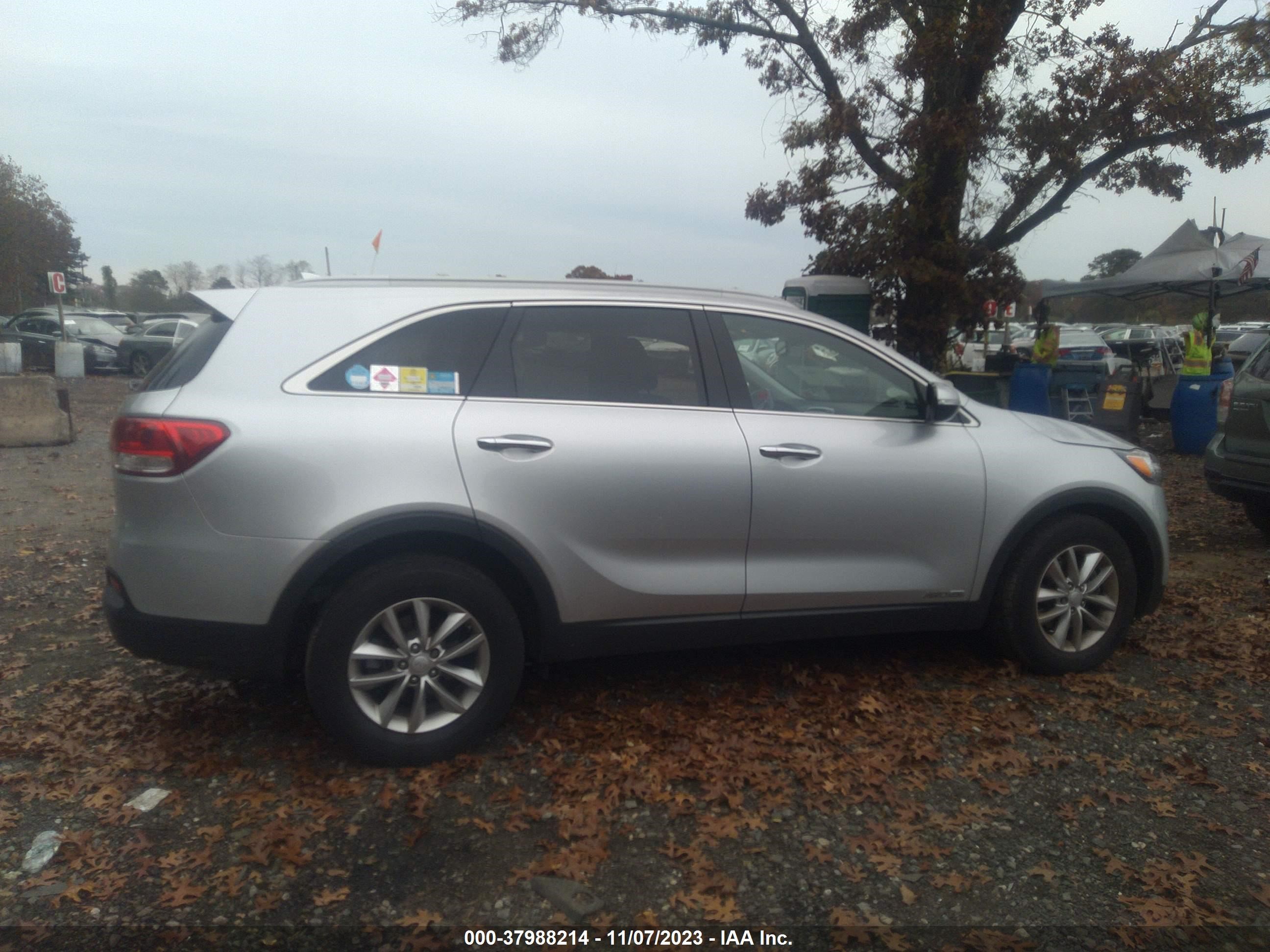 Photo 12 VIN: 5XYPGDA55GG155594 - KIA SORENTO 