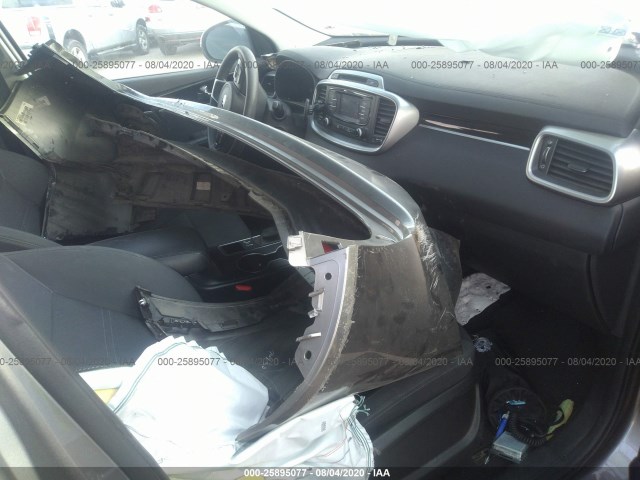 Photo 4 VIN: 5XYPGDA55GG180348 - KIA SORENTO 