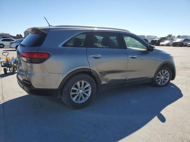 Photo 2 VIN: 5XYPGDA56HG221636 - KIA SORENTO LX 