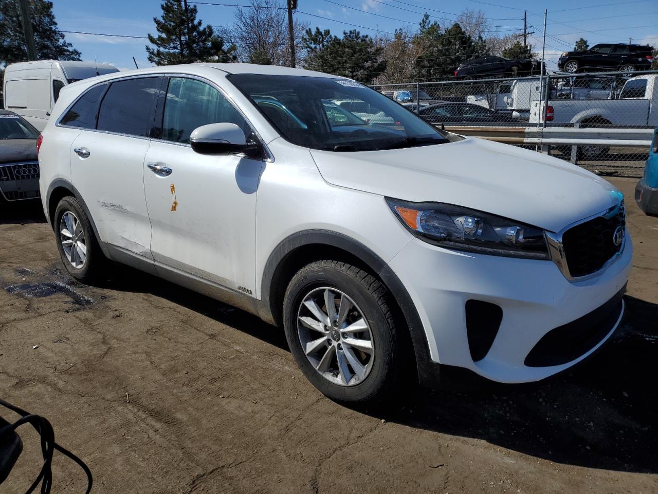 Photo 3 VIN: 5XYPGDA56KG467433 - KIA SORENTO 