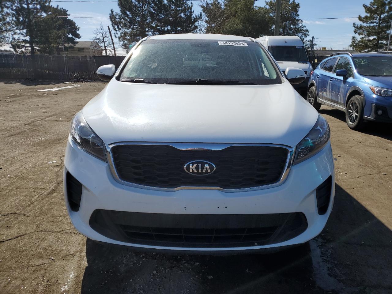 Photo 4 VIN: 5XYPGDA56KG467433 - KIA SORENTO 