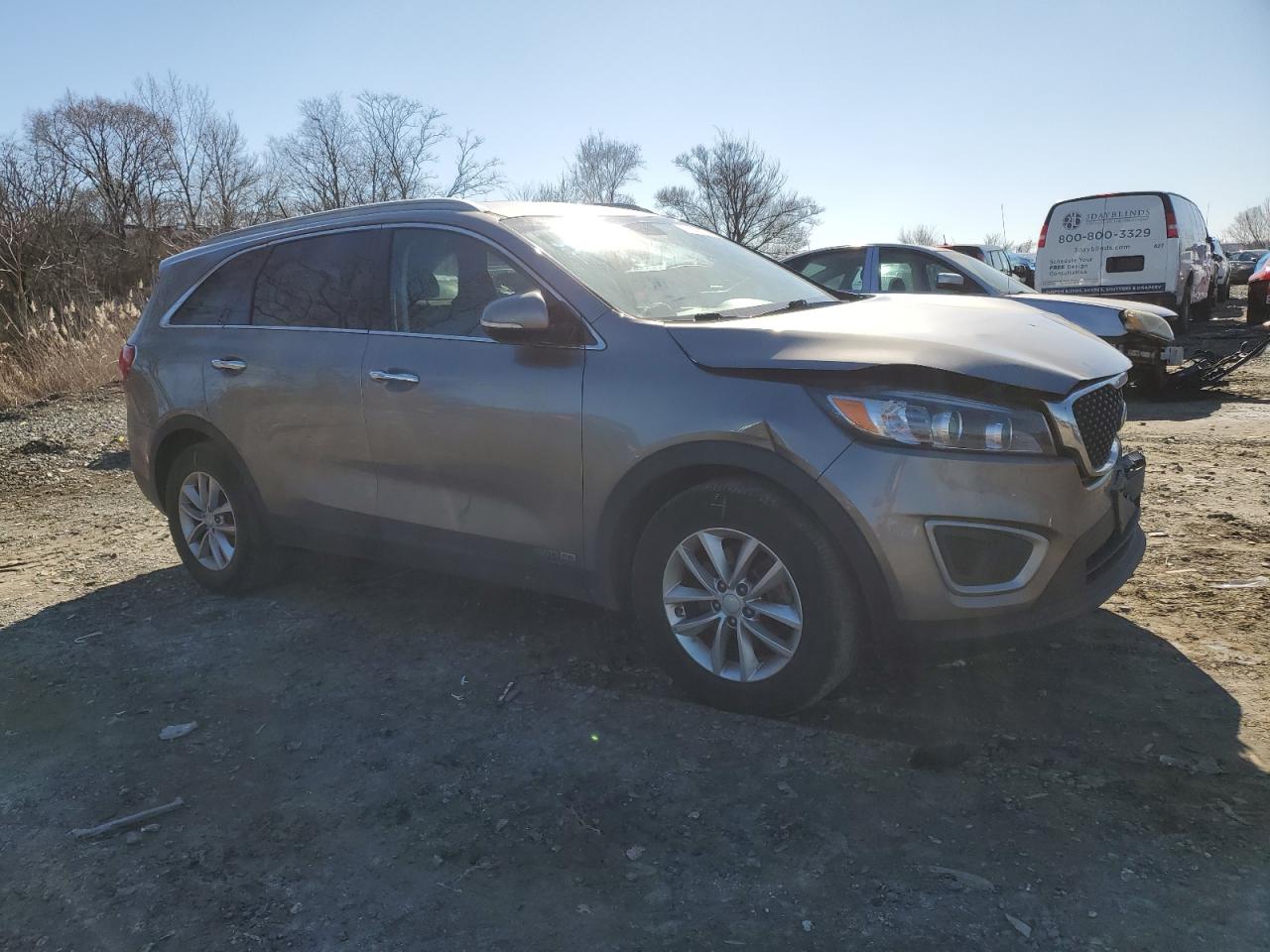 Photo 3 VIN: 5XYPGDA57HG324564 - KIA SORENTO 