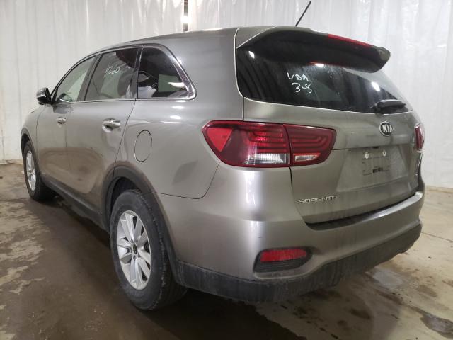 Photo 2 VIN: 5XYPGDA57KG553141 - KIA SORENTO LX 