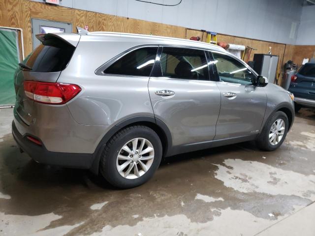 Photo 2 VIN: 5XYPGDA58JG421455 - KIA SORENTO LX 