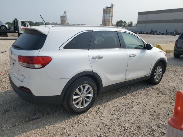 Photo 2 VIN: 5XYPGDA59GG179803 - KIA SORENTO LX 