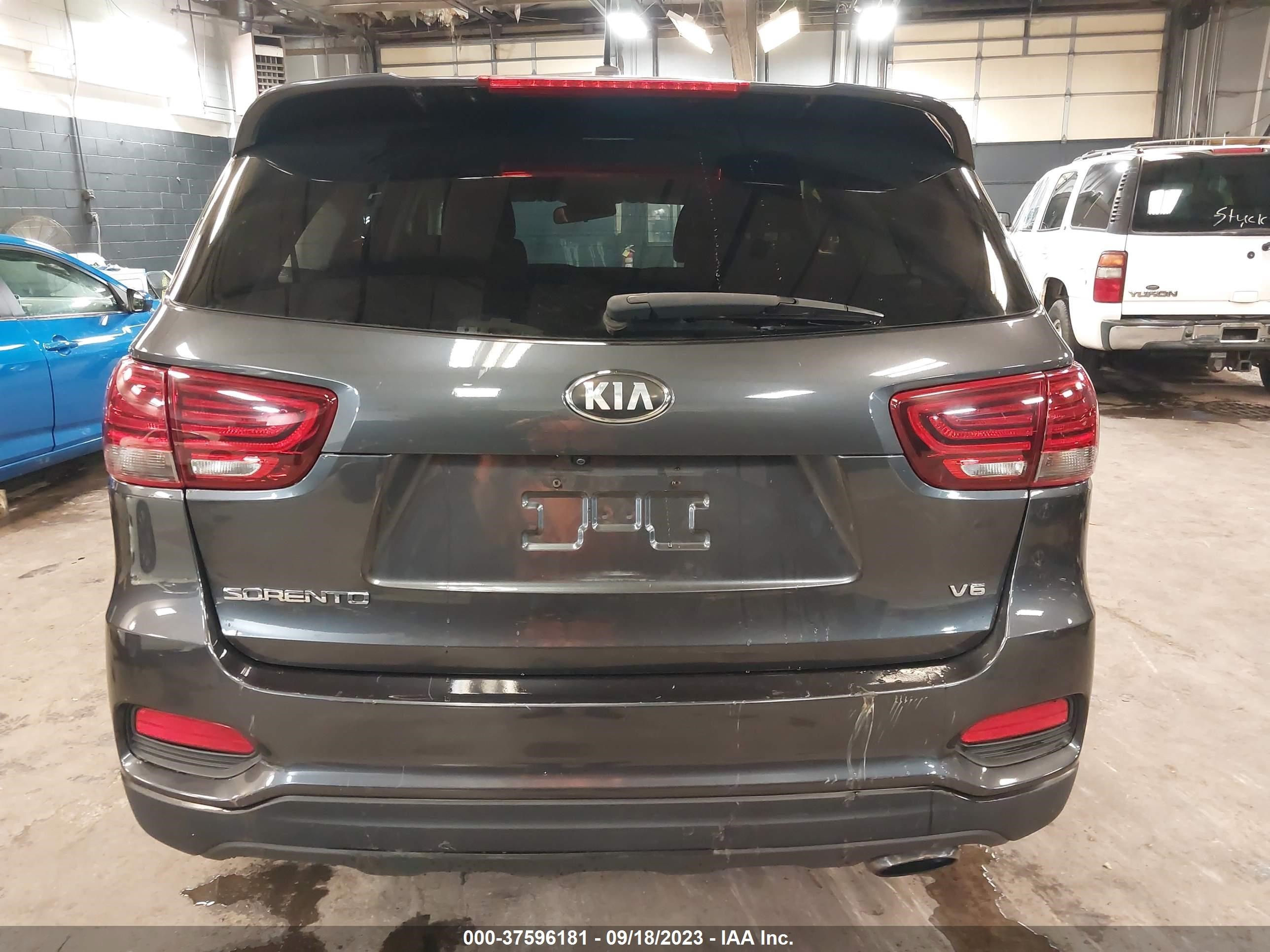 Photo 15 VIN: 5XYPGDA59KG449590 - KIA SORENTO 