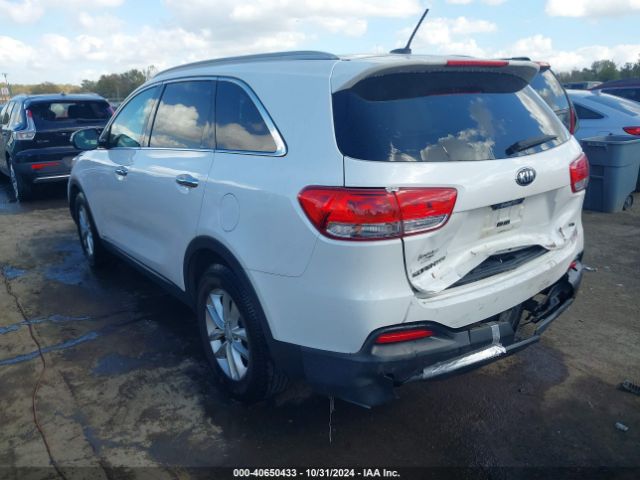 Photo 2 VIN: 5XYPGDA5XHG188365 - KIA SORENTO 