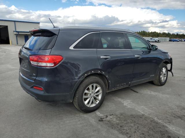 Photo 2 VIN: 5XYPGDA5XHG224393 - KIA SORENTO LX 