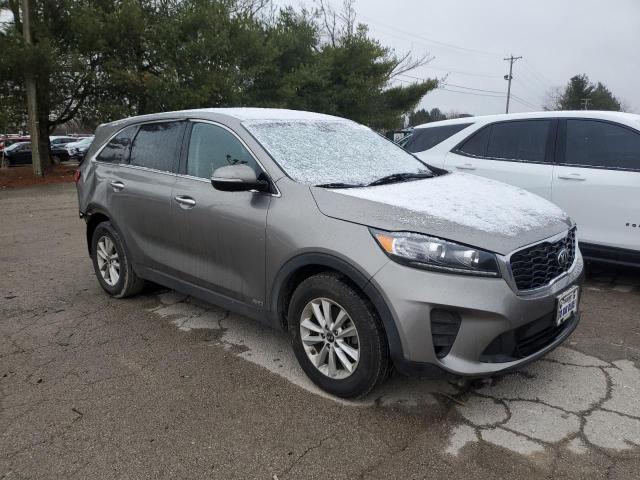 Photo 3 VIN: 5XYPGDA5XKG482257 - KIA SORENTO LX 