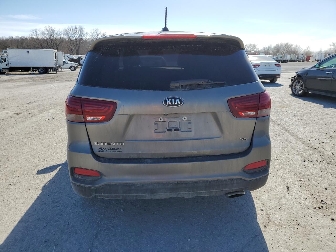 Photo 5 VIN: 5XYPGDA5XKG482999 - KIA SORENTO 