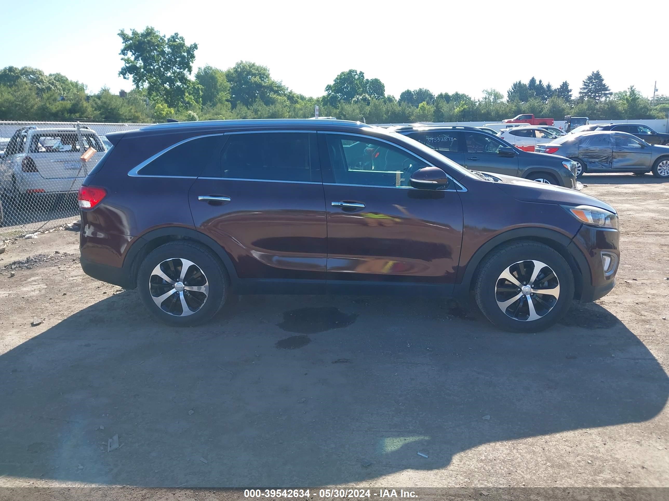 Photo 12 VIN: 5XYPH4A50JG373625 - KIA SORENTO 