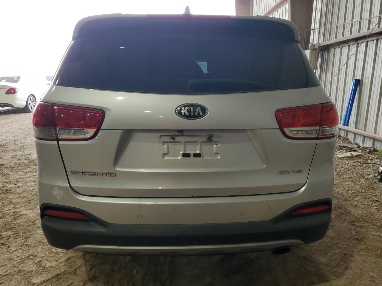 Photo 5 VIN: 5XYPH4A53GG106729 - KIA SORENTO 