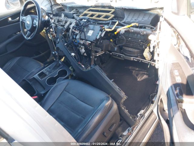 Photo 4 VIN: 5XYPH4A54HG283761 - KIA SORENTO 