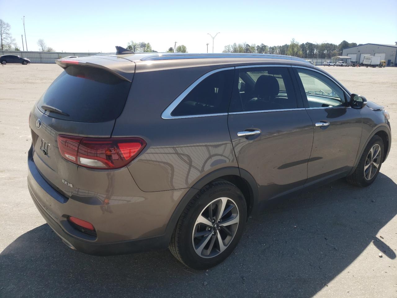 Photo 2 VIN: 5XYPH4A54KG451793 - KIA SORENTO 