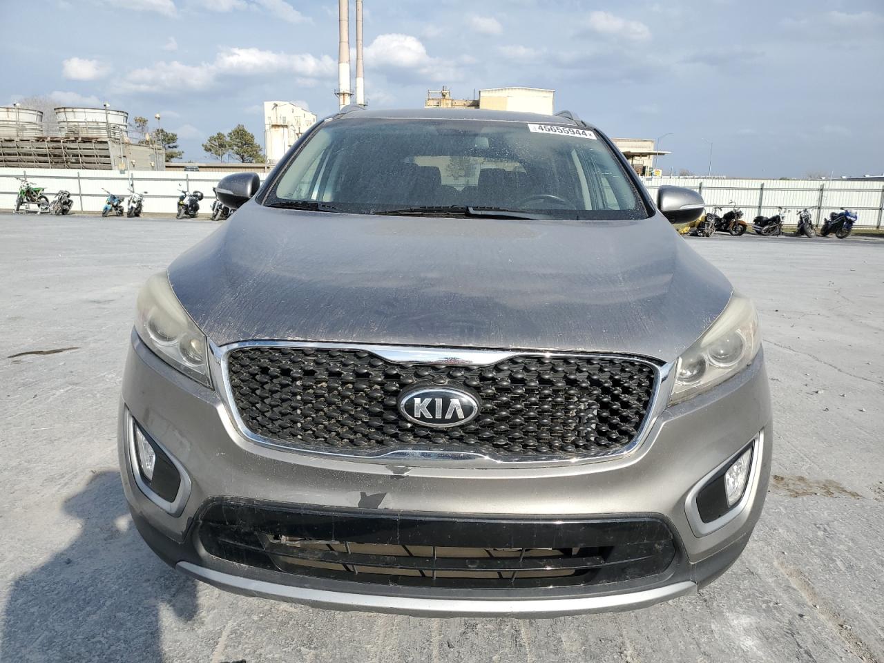 Photo 4 VIN: 5XYPH4A56HG307011 - KIA SORENTO 